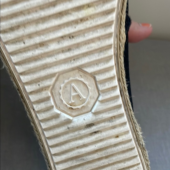 Rossella Lopes Distressed Slip-On Espadrille Sneakers Size 7 - Picture 10 of 13